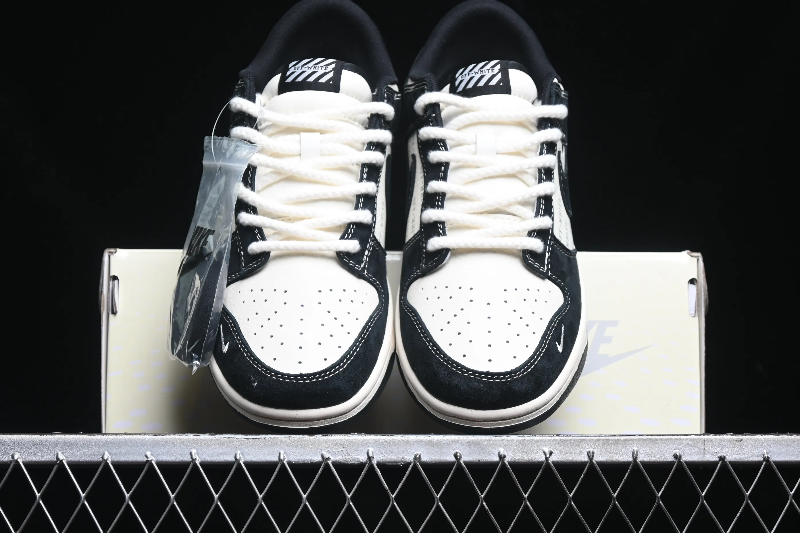 All categories Nk SB Dunk Series Nk SB Dunk Low High-end customized low-top sneakers Nk SB Dunk Low OF joint-Zhuba Danmaku Black Hook Anniversary high-end customized low-top casual sneakers YX5066-211